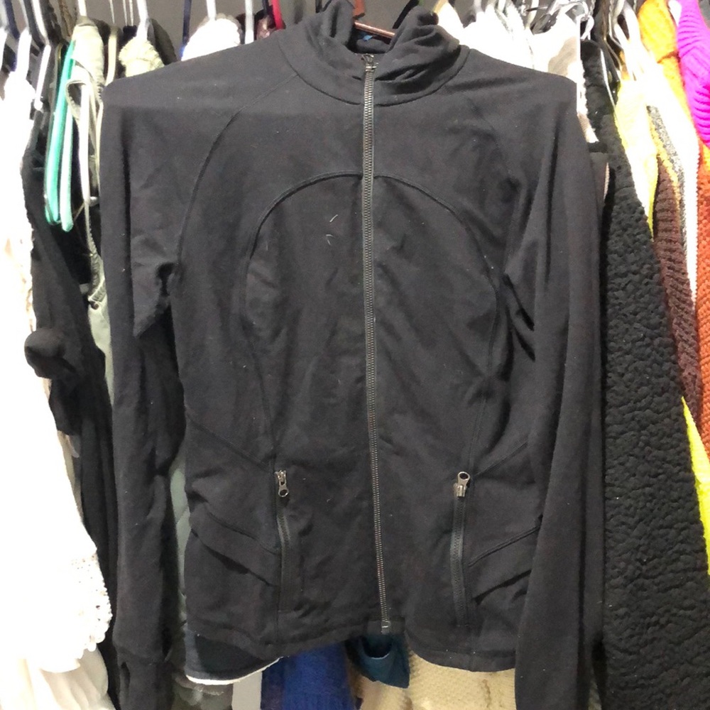 Lululemon track jacket peplum bottom in the back